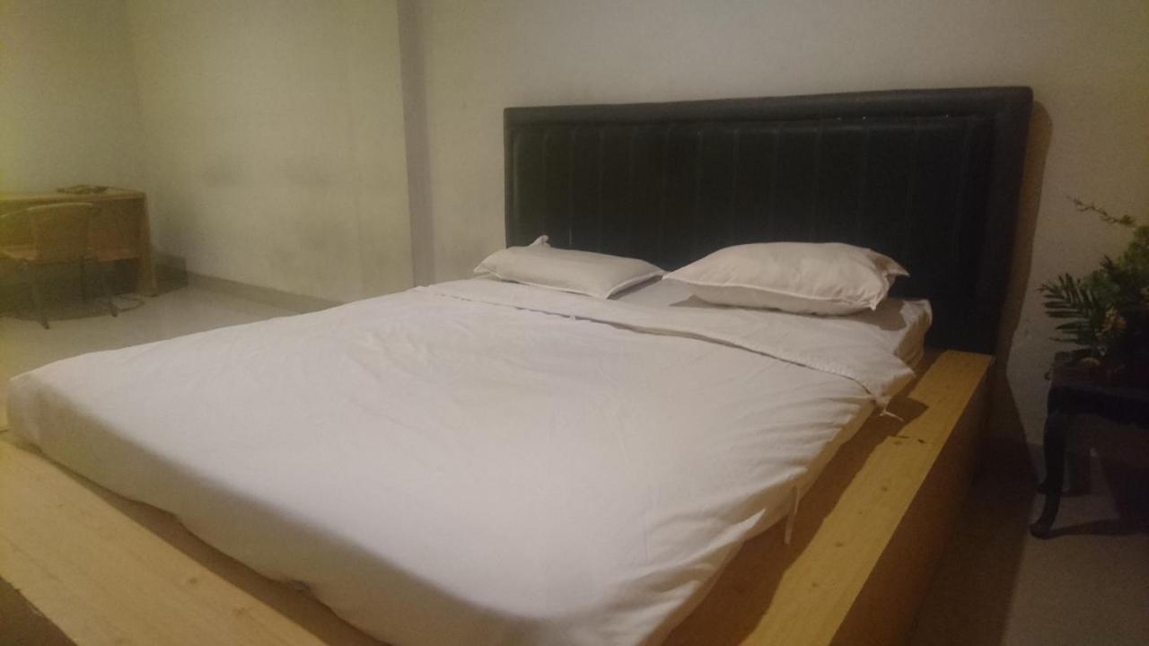 Sz Nine One Hotel Medan Buitenkant foto