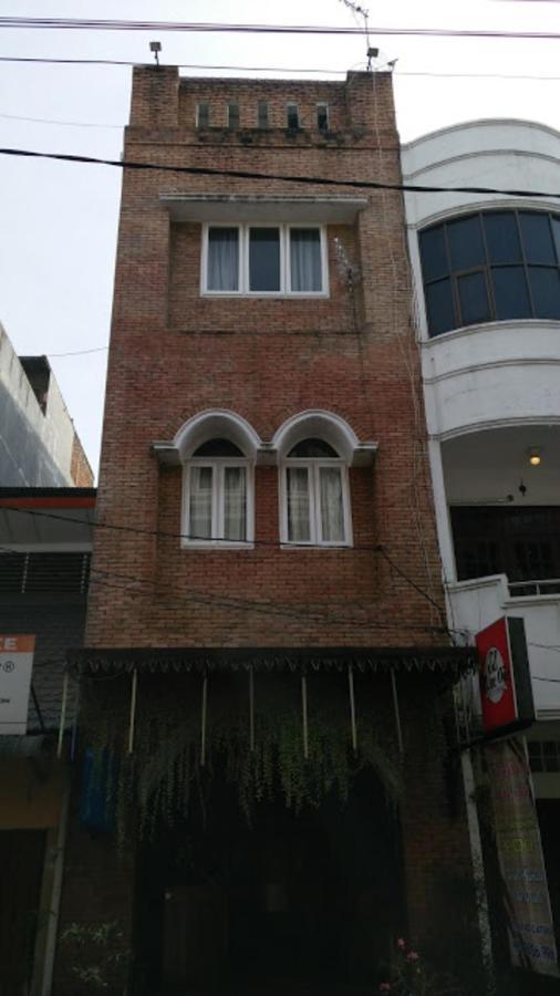Sz Nine One Hotel Medan Buitenkant foto