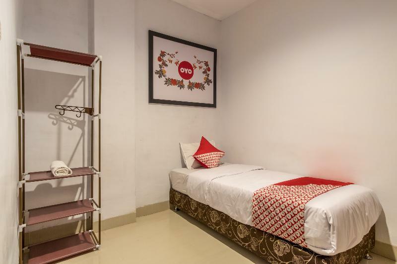 Sz Nine One Hotel Medan Buitenkant foto